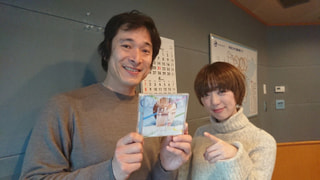 キャンピングカーで旅するシンガー：万里慧