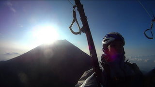 富士山頂からついにフライト成功！