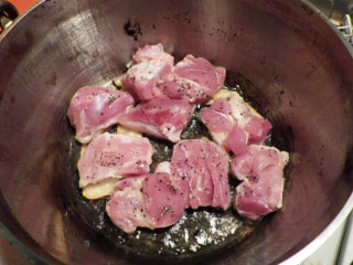 赤ワインのＤＯチャレンジ「鶏肉のトマト煮込み」