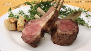ダッチオーブンレシピ「ラムラックのハーブ焼き」