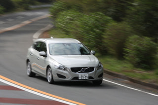 第215回放送『事故を未然に防ぐボルボの最新モデルV60』
