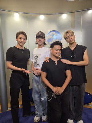4人うるさかったけど、今日くらいはいいよ!